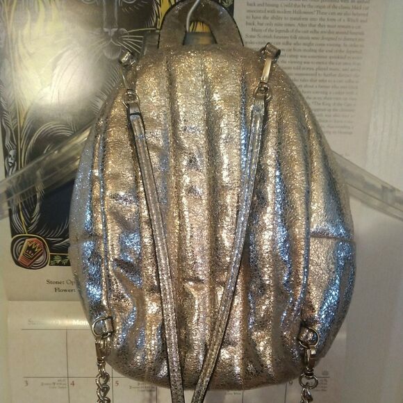 Victorias Secret Gold Backpack Mini Chain Straps Logo Charms CUTE!!! - Picture 3 of 12